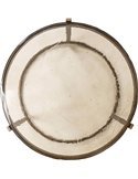 Plateau en verre coulé de la grande table vu de dessus, bord cerclé de métal doré