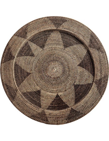 décoration murale boho chic avec plat en rotin marron