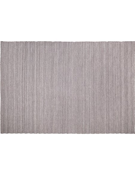 tapis blanc extérieur style colonial chic ambiance lumineuse