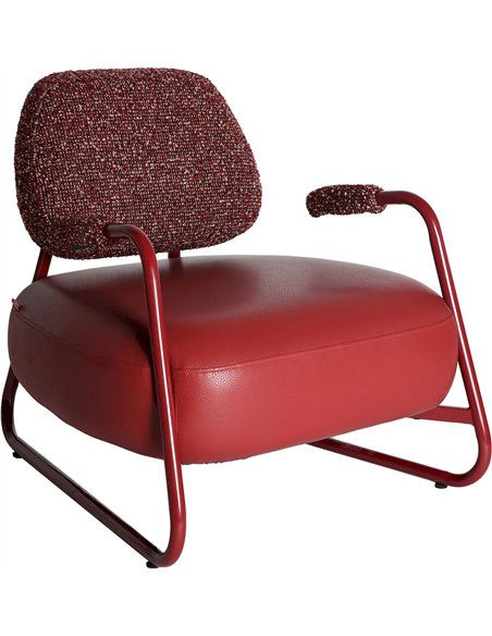 Fauteuil moderne en fer rouge finition mate simili cuir élégant