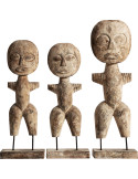 Lot de figures ethniques en bois patiné