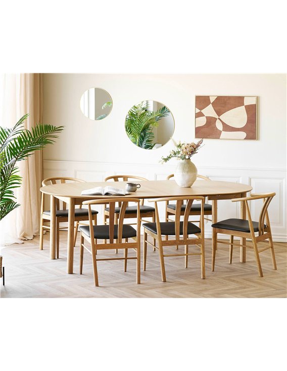 Table de salle à manger au design moderne
