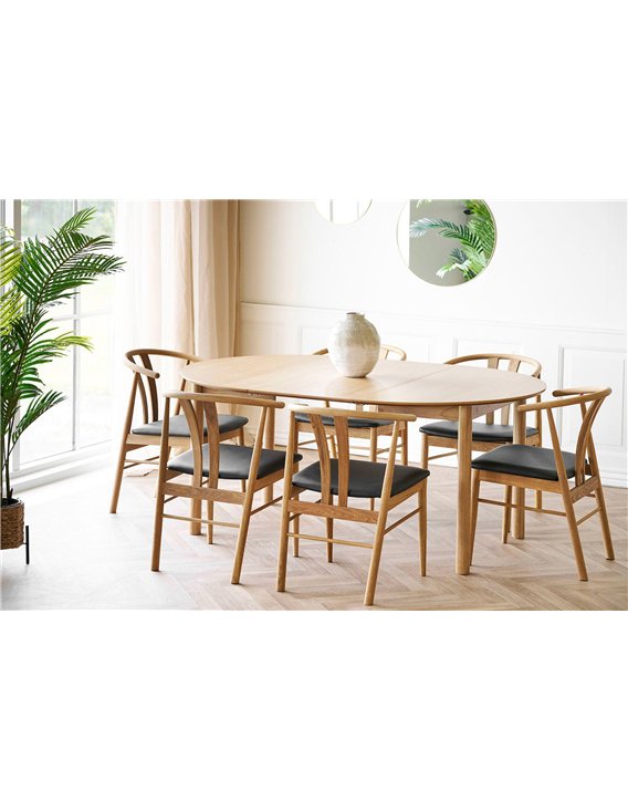 Table conviviale pour repas en famille