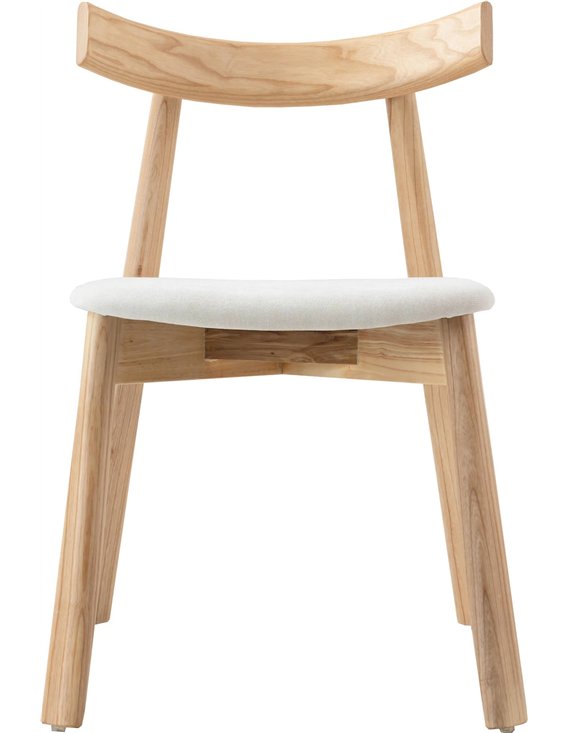 Chaise en bois clair de face, assise en tissu ivoire