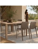 Chaise de jardin ajourée empilable