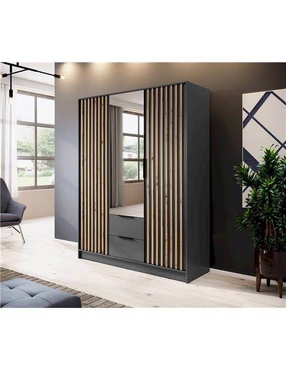 Armoire anthracite à lattes bois clair dans une pièce au mobilier gris