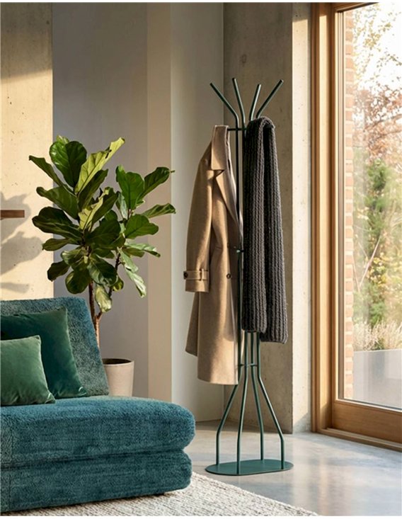 Porte manteau vert foncé, dimensions indiquées avec silhouette à côté pour la taille