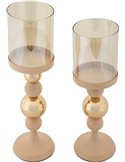 Détail des boules superposées et de la boule dorée centrale du modèle beige