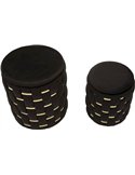 Poufs noirs tressés vus de dessus, assises rembourrées sans couvercles