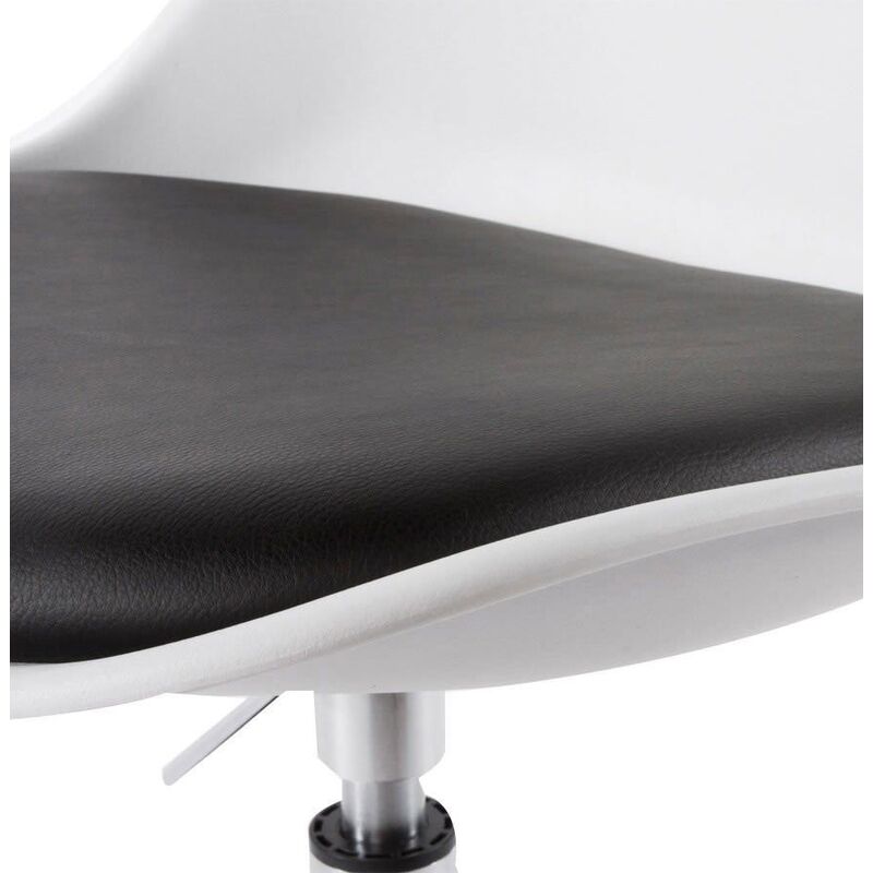 chaise design VICTORIA - par Kokoon Design