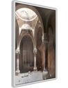 Tableau cadre Lieu de paix, intérieur voûté d'un édifice ancien aux colonnes de pierre