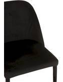 Gros plan sur le dossier et l'assise en tissu noir de la chaise Gentry