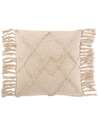 Coussin Altoon en coton beige avec motif losanges en relief et franges