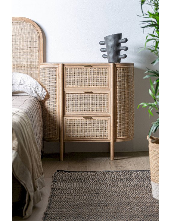 Élégance d'Ikla en bois naturel et rotin