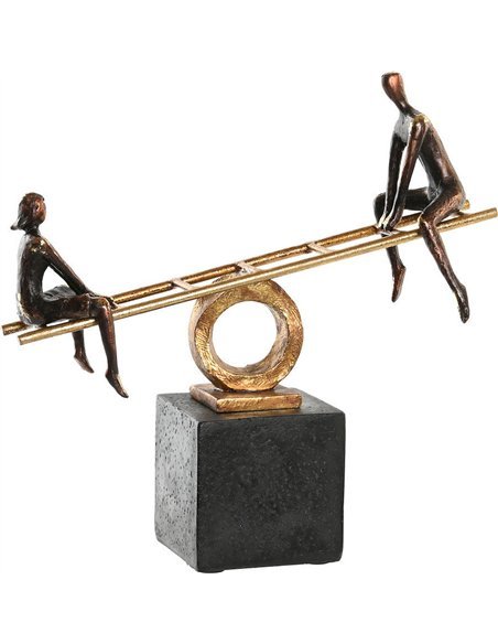 statue design balançoire résine métal noir doré moderne